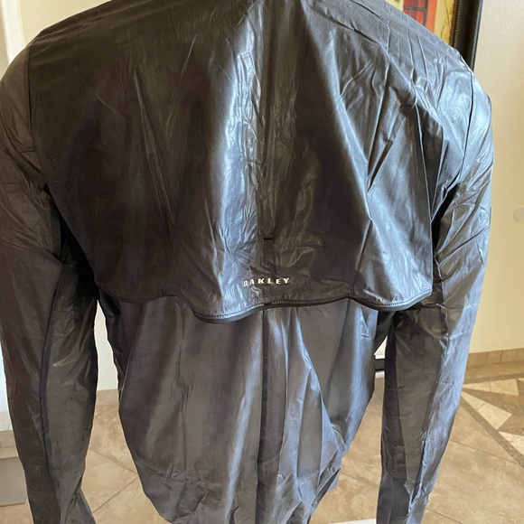 New Oakley Jawbreaker cycling jacket size large - Picture 2 of 5